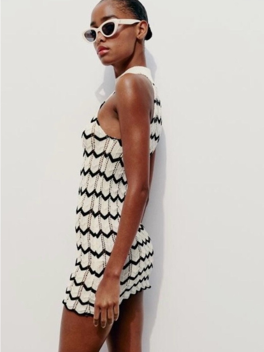 Zara New Sleeveless Crochet Mini Dress in Cream and Black 5644/344